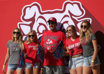 Family at Bulldog backdrop photo