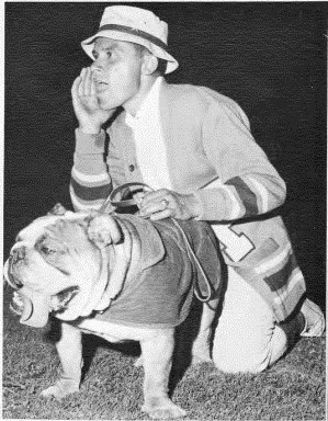 Fresno State mascot with college student in 1976